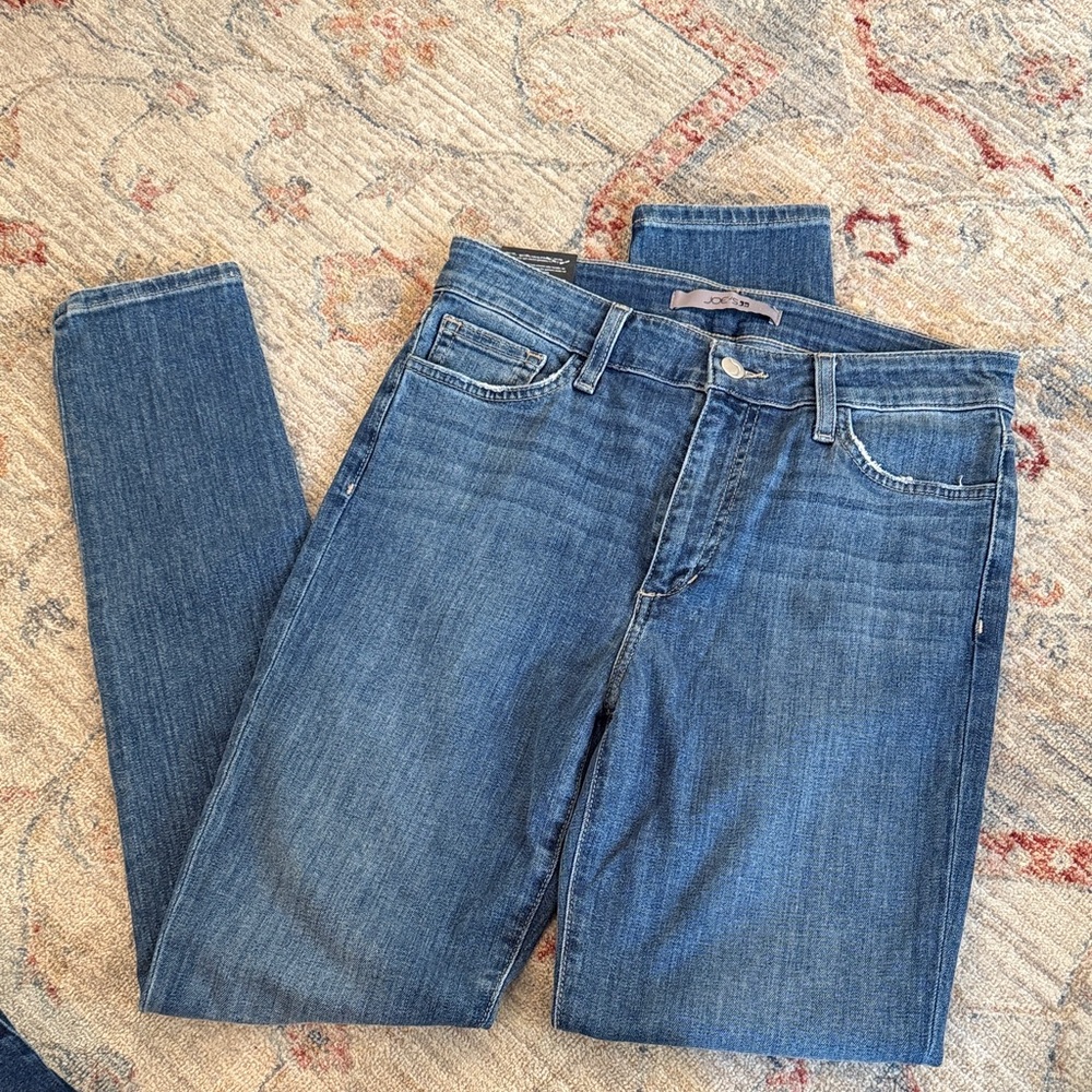 Joe’s High Rise Skinny Jean